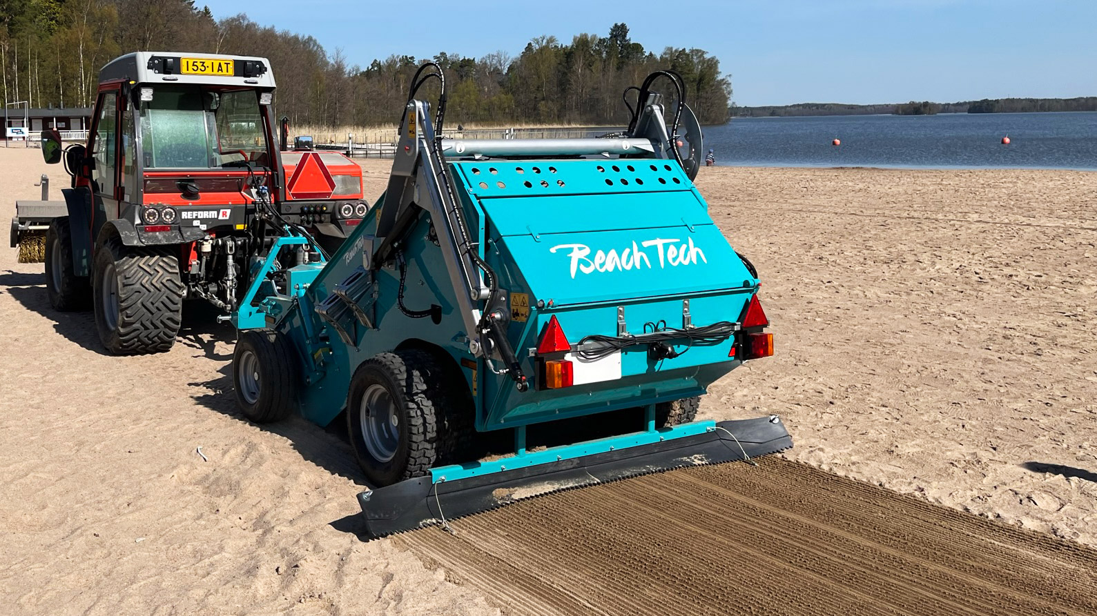 Kessu Oy toimitti BeachTech 1000 rantojenhoitokoneen Espoon kaupungille